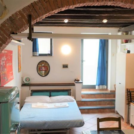 La Taverna Di Gianni Near The Beach Italy Riviera 萨沃纳 外观 照片