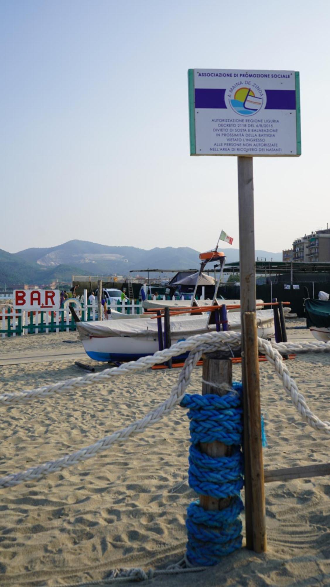 La Taverna Di Gianni Near The Beach Italy Riviera 萨沃纳 外观 照片